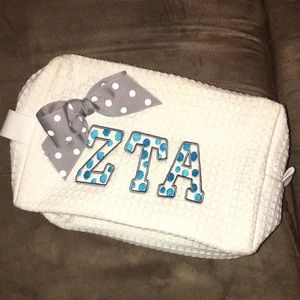 makeup/bathroom items travel bag